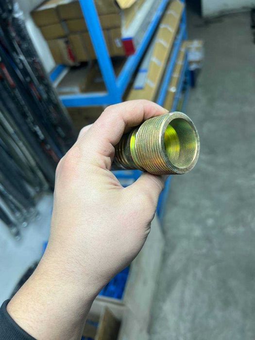 Металлический фитинг внешний резьбой для шлангов Д-35 ХВОСТ