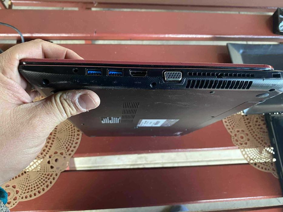 Laptop Toshiba i5 impecabil ca Nou