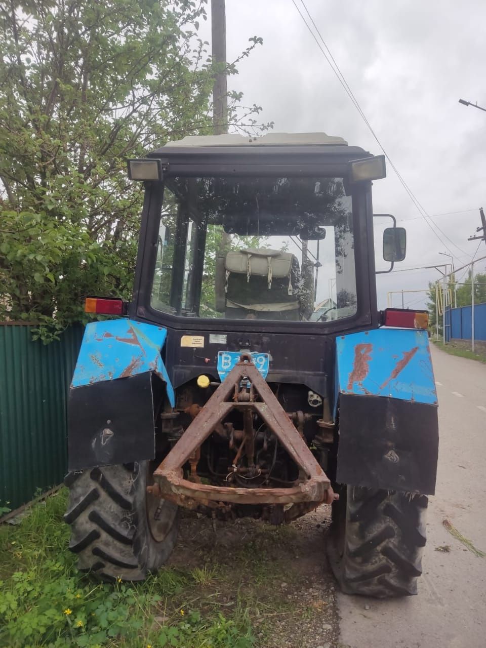 Есть плуг, бороны