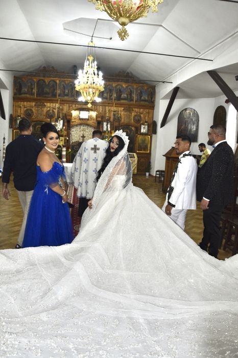 Rochie de mireasa cu trena