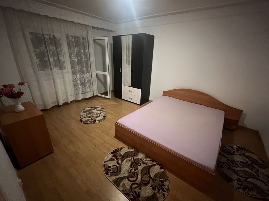 Inchiriez apartament 2 camere decomandat in cartier Frumoasa