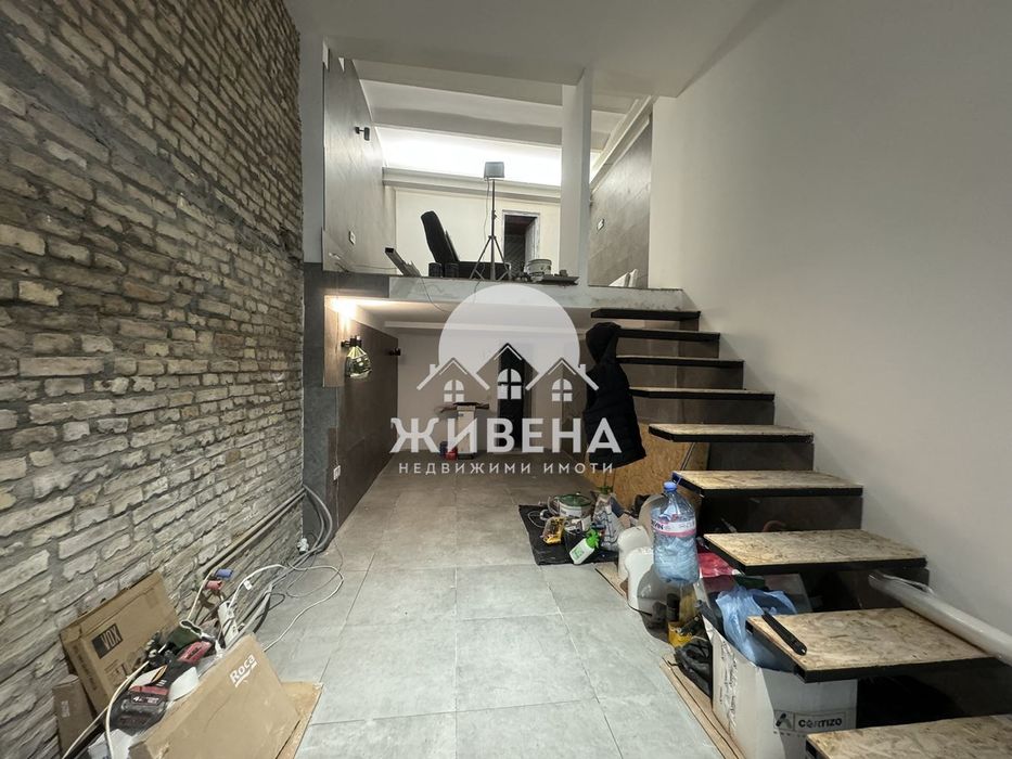 Продава се Хотел в Варна, ЖП Гара - 450 кв.м за 2223 €/кв.м - Снимка #1