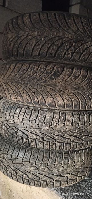 Продам 4 зимних колеса