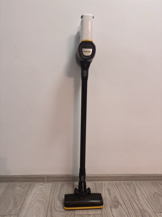 Aspirator vertical Karcher VC 4 Cordless myHome, 140 W