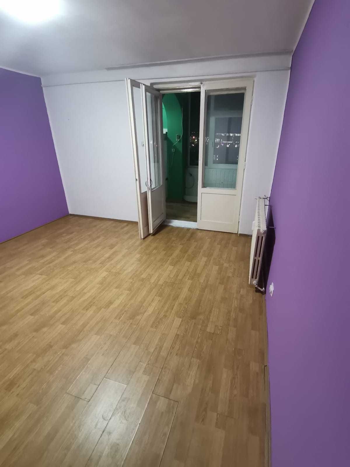 Garsonieră Constanța, zona Billa, 42000 €, 30mp, etaj 4