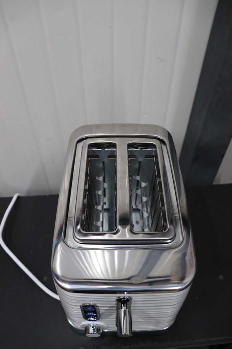 Тостер Russell Hobbs Inspire White, 6 регулируеми нива на препичанe