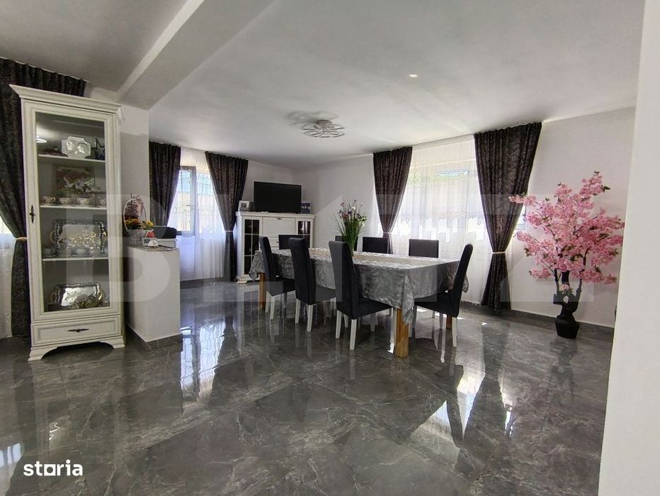Casa cu 4 camere mobilata si utilata in suprafata de 237,9 mp