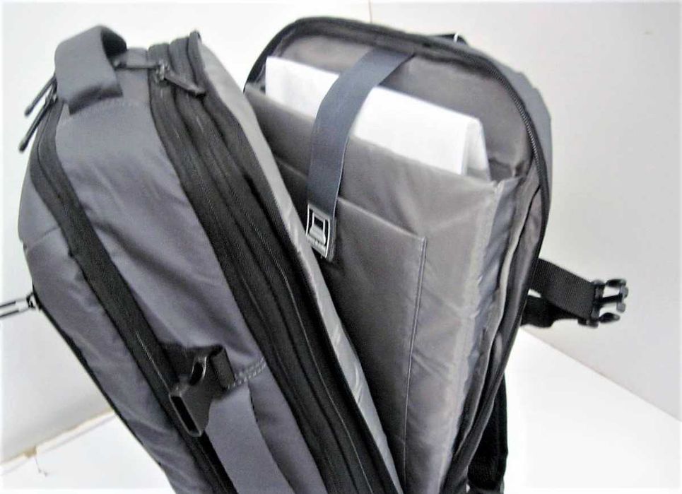 Rucsac negru extensibil