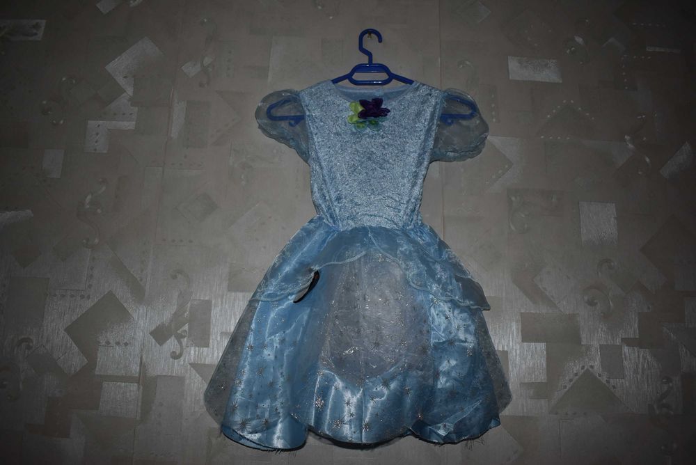Costum carnaval serbare halloween printesa de gheata fulg