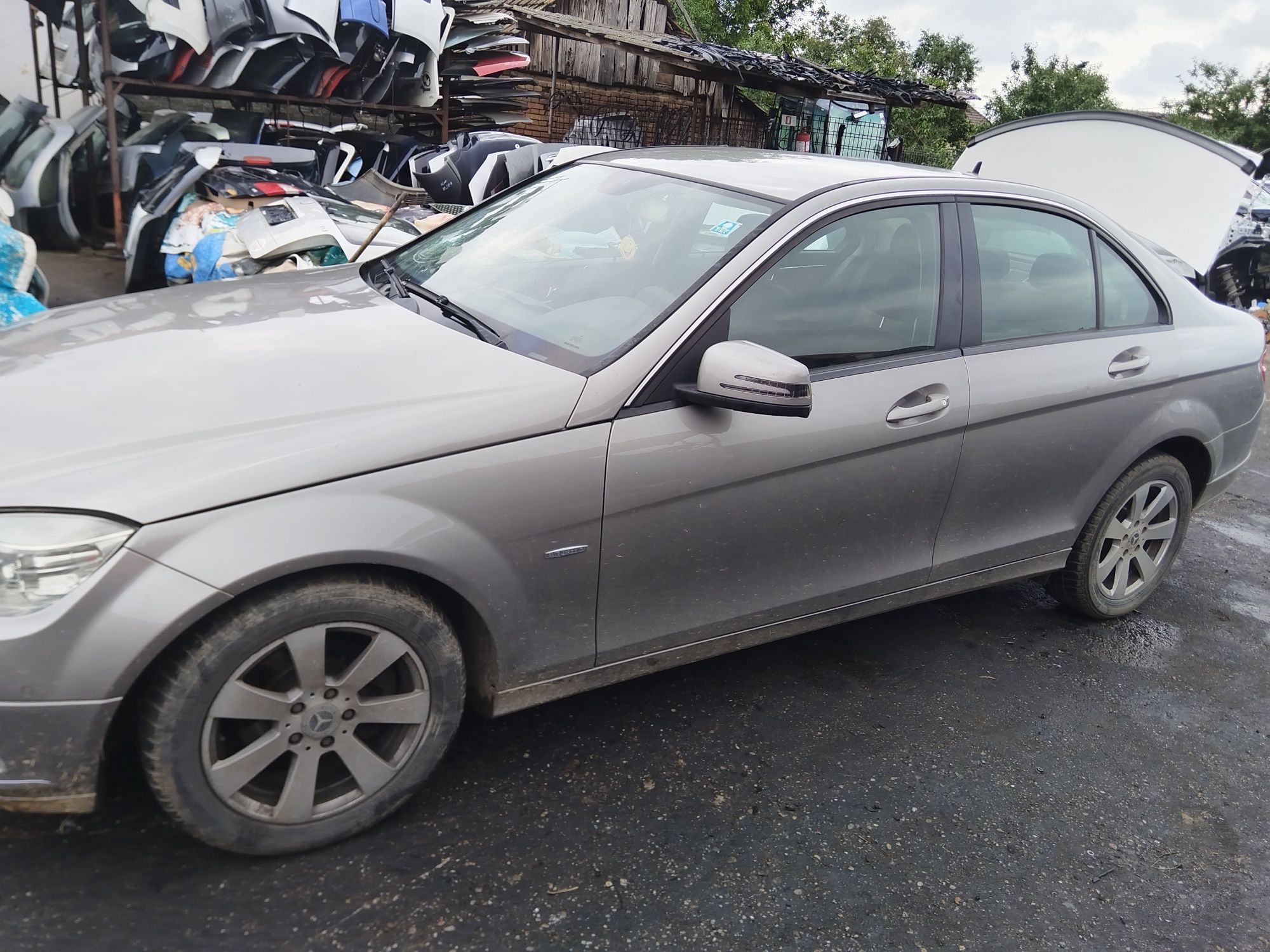 Usa/Usi Stanga/dreapta Mercedes C-Class w204