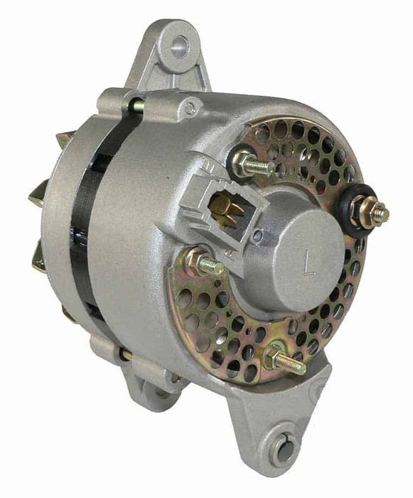 alternator utilaje constructii kubota-