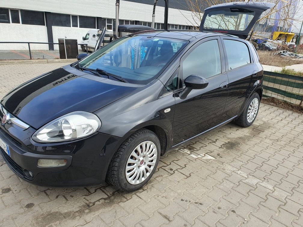 Fiat Punto Evo,1.2 benzina, unic proprietar,an 2010,km 106.936