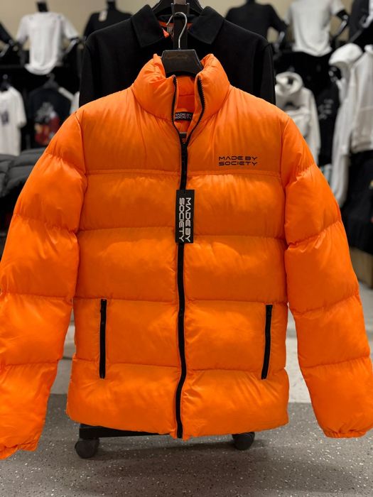 Geaca de bărbați . Made by society portocaliu