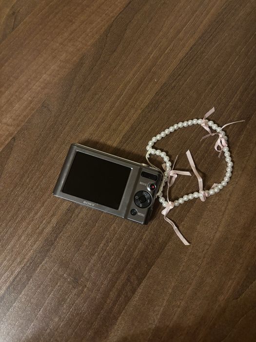 Sony cybershot dsc 810 20MP