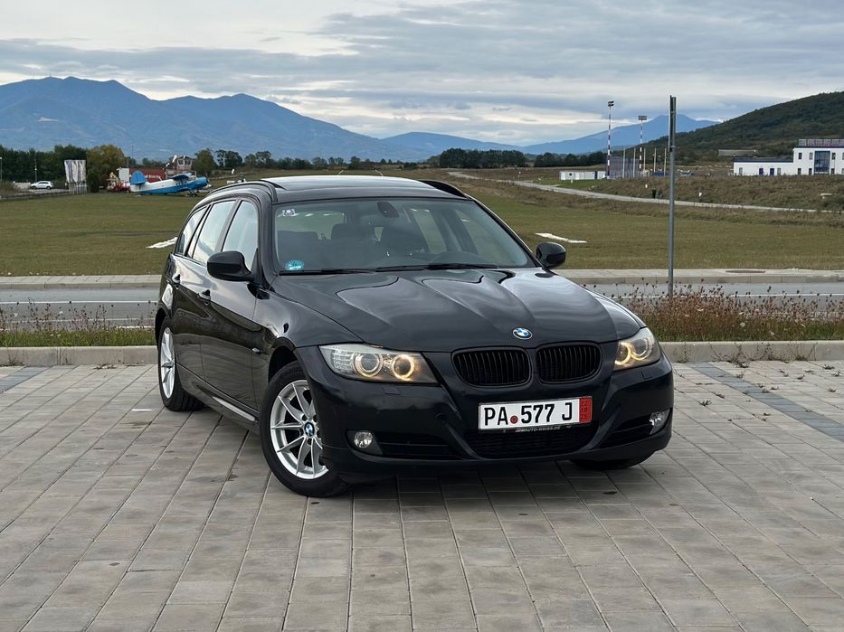 BMW Seria 3 2.0d Manual*Sport Paket*Navi*Panoramic*BiXenon*Climatronic*Euro5