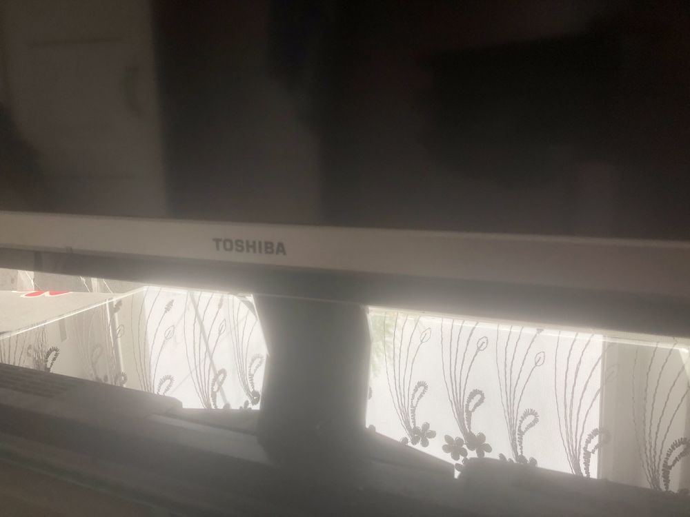 Продам телевизор TOSHIBA