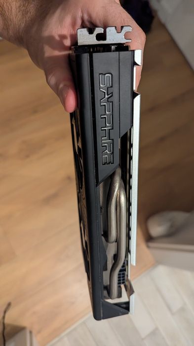 Vând RX 580 Sapphire 4GB