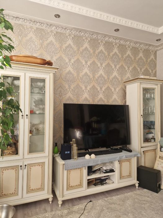 Горка стенка в очень хорошем состоянии