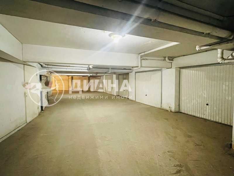 Продава се Двустаен апартамент в Пловдив, Кючук Париж - 63 кв.м за 2151 €/кв.м - Снимка #9