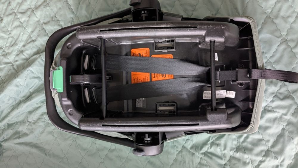 Scoica auto bebe Joie i-Snug 2