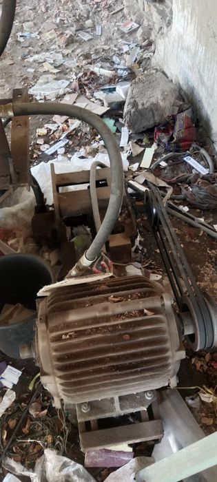 Продается пресс станок для пластика