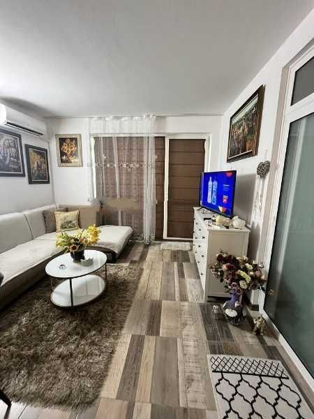 Дава се под наем Двустаен апартамент в Бургас, Сарафово - 59 кв.м за 350 € - Снимка #1
