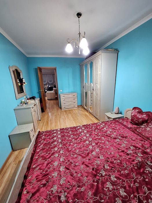 Продаётся 3 комн в районе Уют, Юбилейная