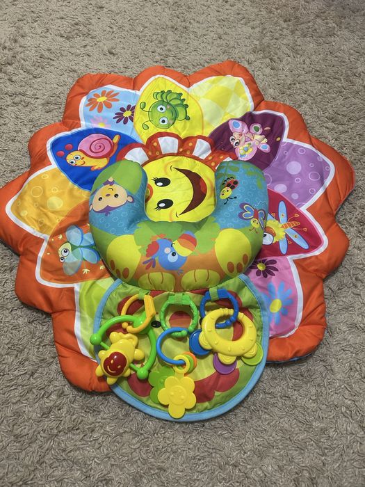 Vand perna cu jucarii pentru bebelusi