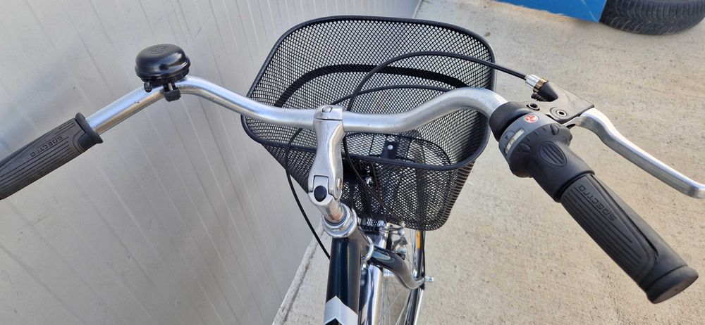 Дамски велосипедCITY STAR колело с кошница 28"