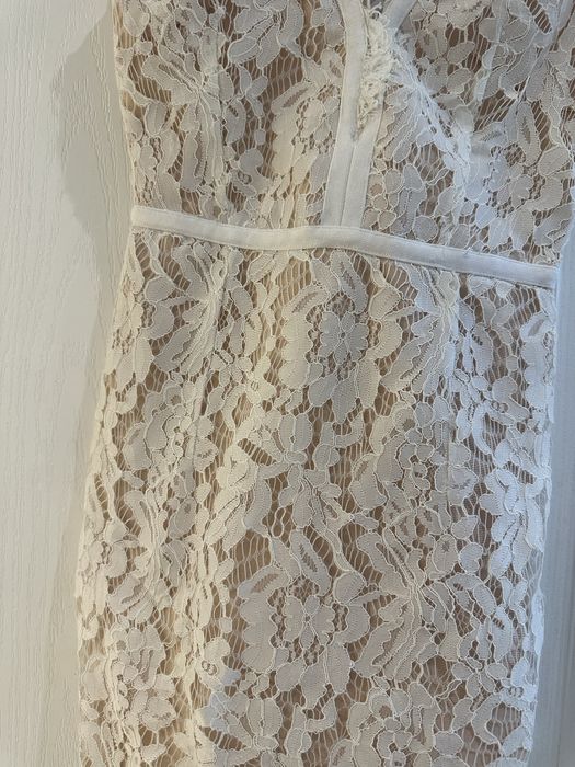 Бутикова Бандажна рокля