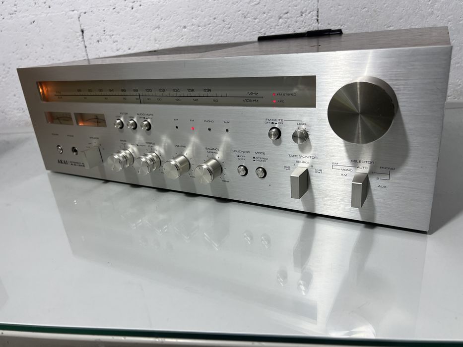 Vand receiver Akai AA-1050