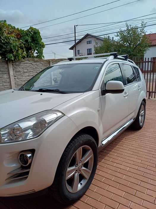 Vand Peugeot 4007 7 locuri