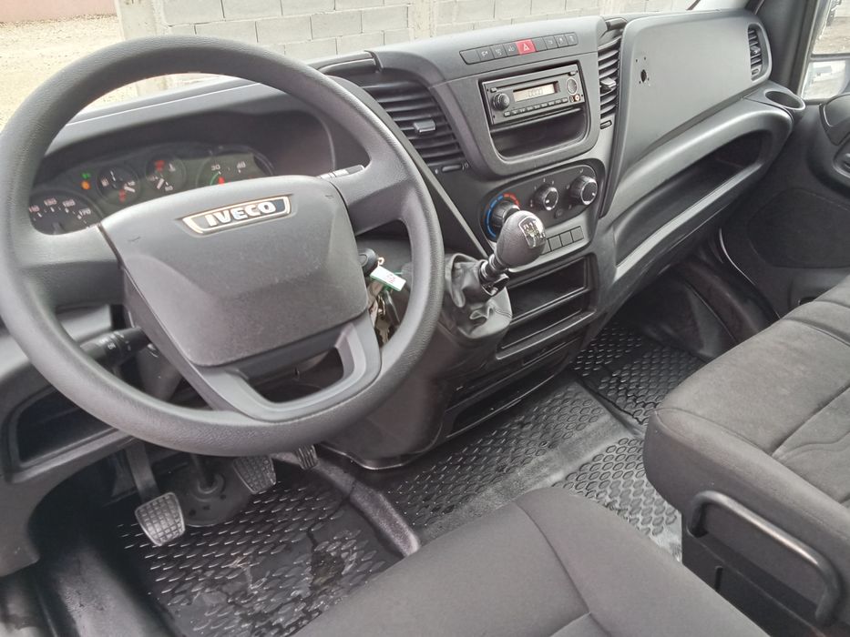 Iveco basculabil pe spate