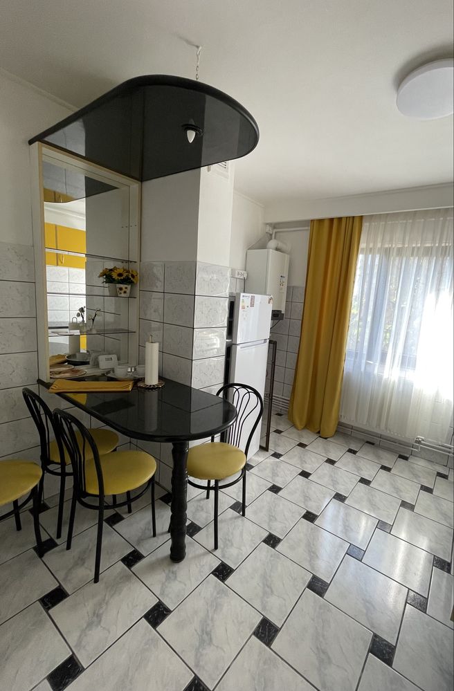 Inchiriez apartament 2 camere Arad, cartier Aurel Vlaicu