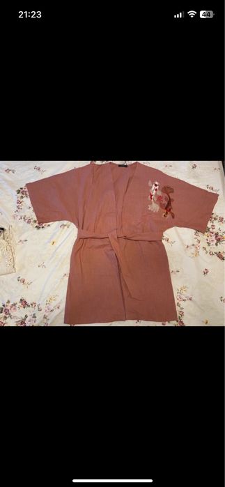 Kimono roz pudrat cu crapi koi S-M