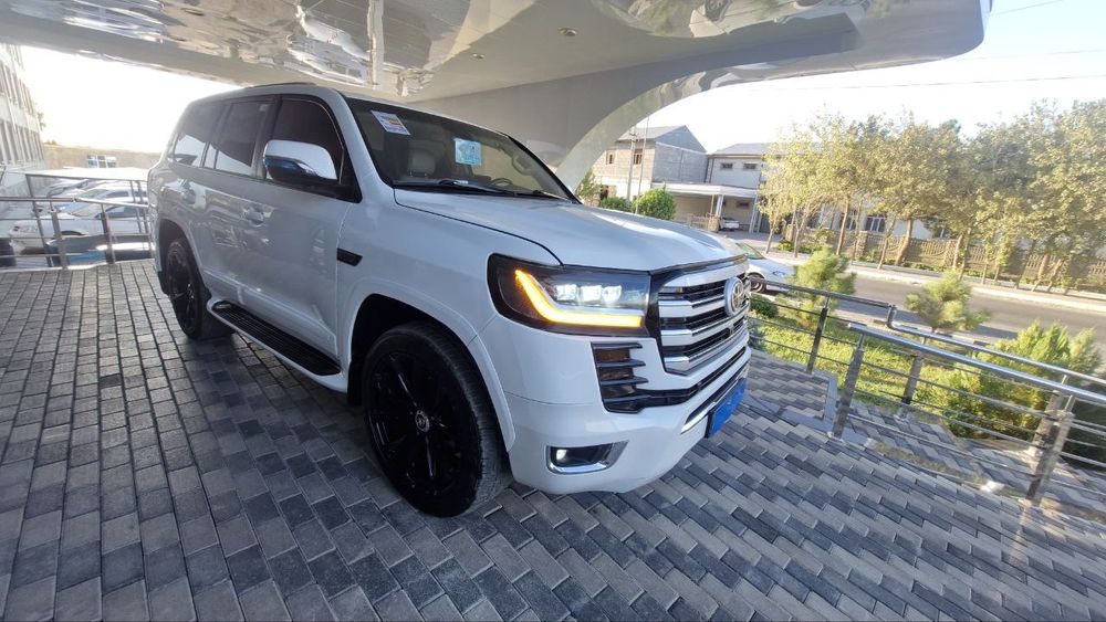 Прадо 200 vx японка 2014йил прабек 74000 краска тоза  360 камера брони