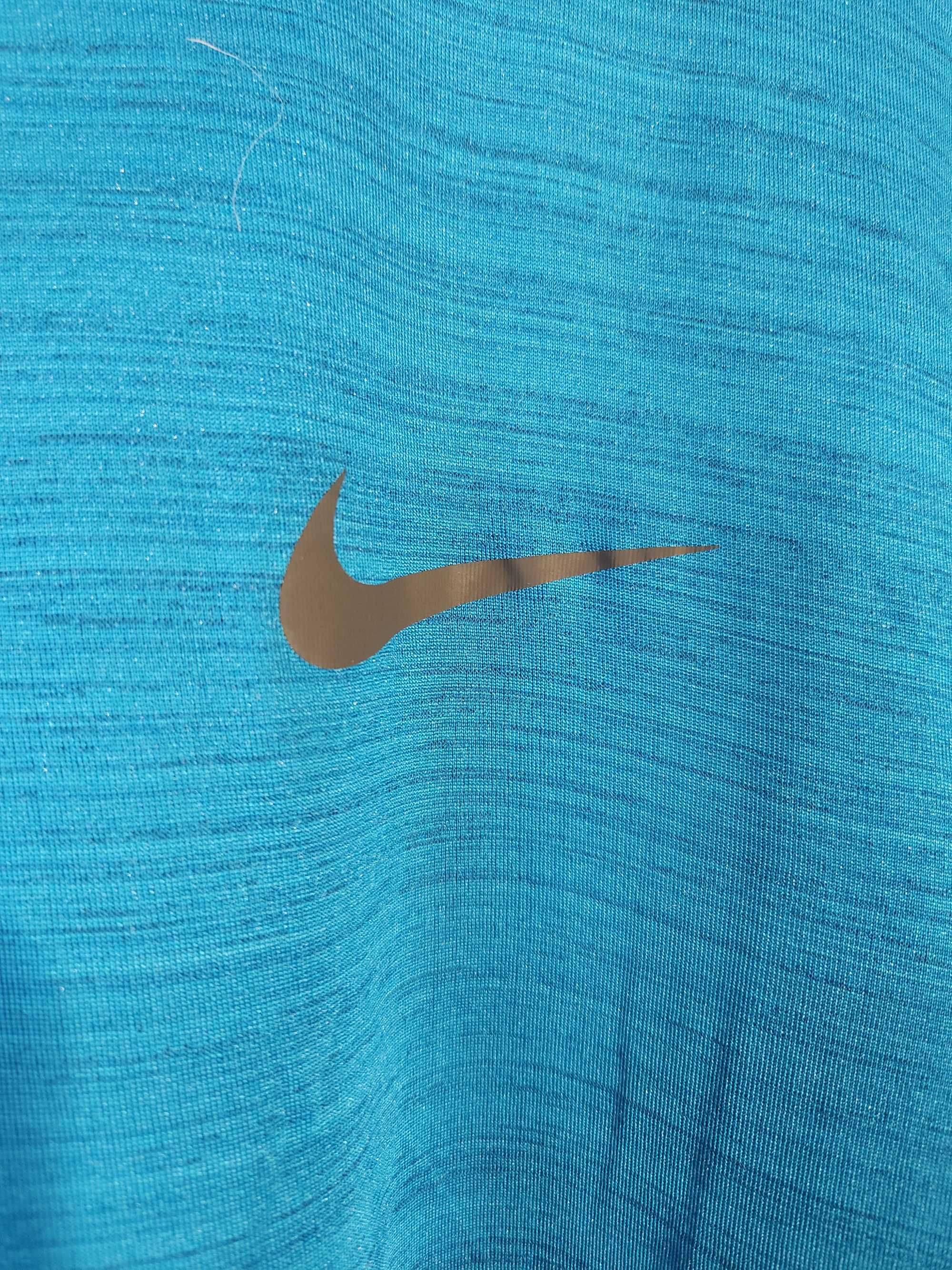 NIKE Dri-Fit Тениска/Мъжка М