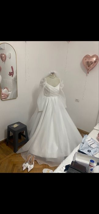Vanzare rochie mireasa + voal