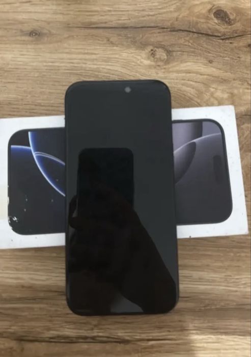 iPhone 16 Pro Max 256 GB (черный)