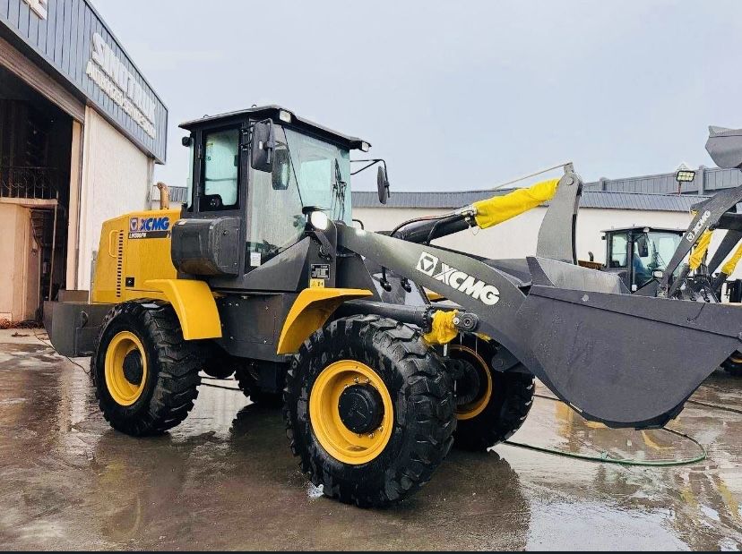Погрузчик XCMG LW300FN