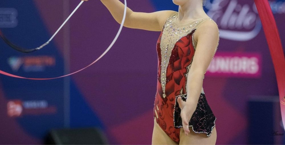 Трико по художествена гимнастика