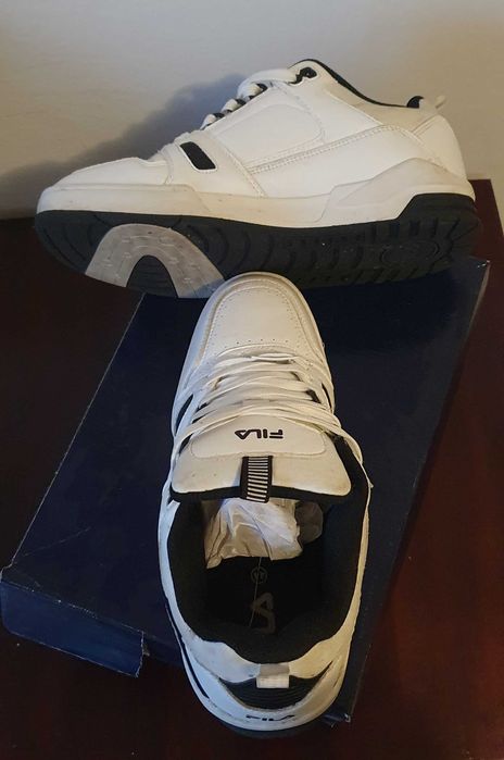 Sneakers FILA noi