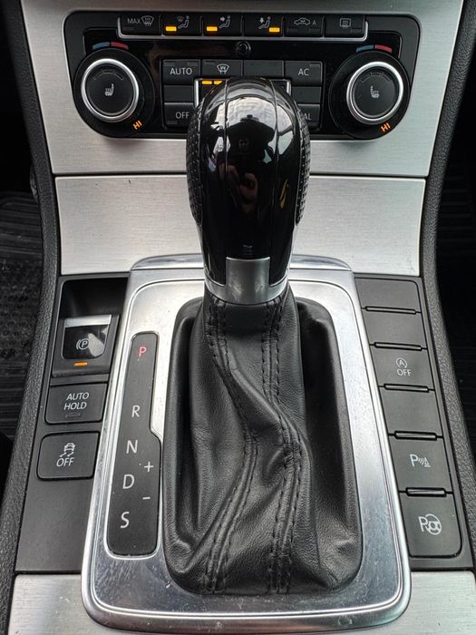 VW Passat Highline 2.0 TDI 170CP DSG | Bi-Xenon Adaptive | Alcantara !