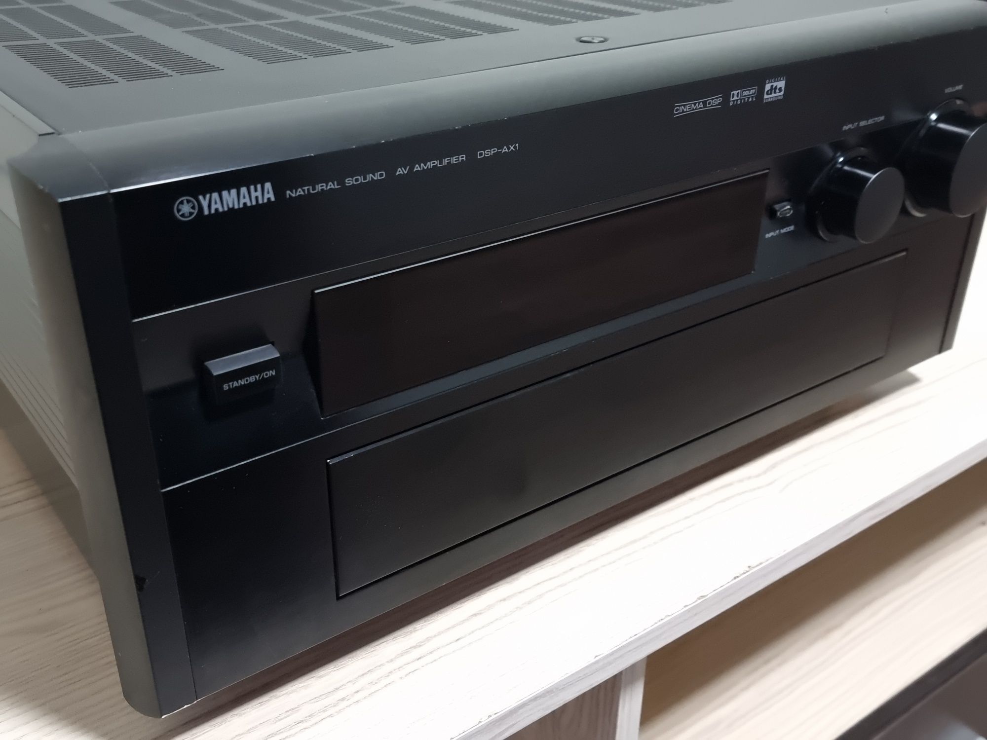 YAMAHA DSP AX1 - A/V усилвател 8.2
