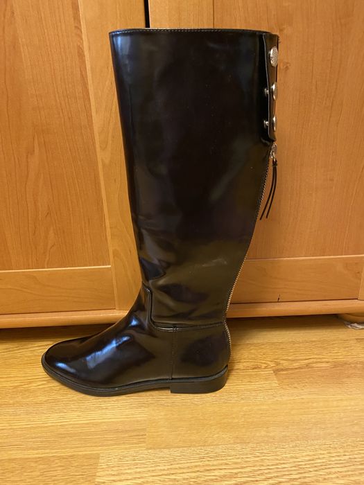 Cizme Zara noi cu eticheta ,masura 41