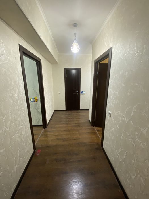 Сергели 8 худуд 3 хона килинган 67 кв