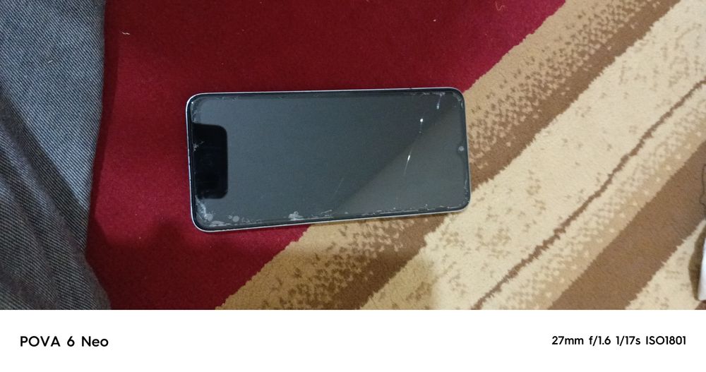 Telefon Infinix yaxshi xolatda