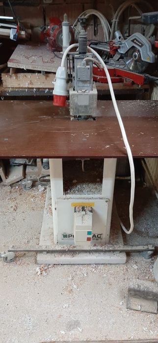 Vând masina aplicat cant