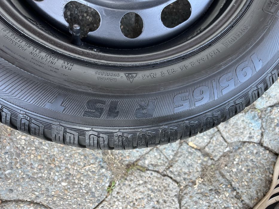 Jante 5x114.3mm, anvelope iarna 195/65 R15 Mazda Kia Hyundai Renault