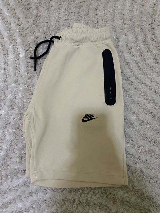 Pantaloni scurti Nike